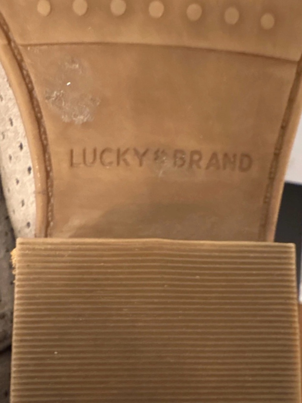 Lucky Brand Perforated Suede V-Cut Ankle Booties Gray Taupe Size 7.5 - Picture 5 of 6